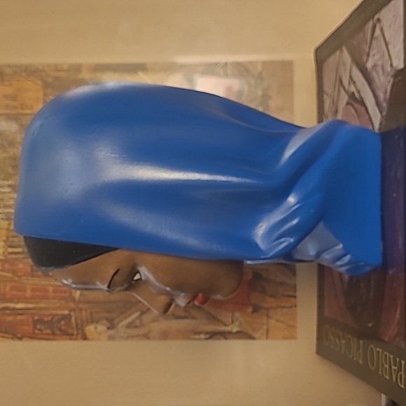 RARE MARWAL CHALKWARE WOMAN BUST WEARING BLUE HEAD DRESS - Picture 4 of 7